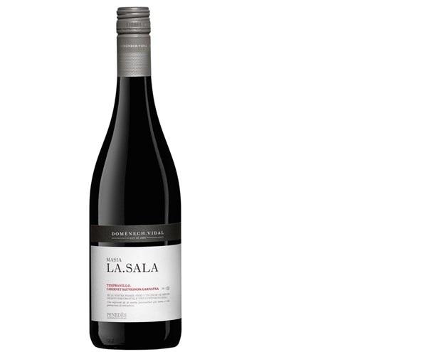 Rượu làm từ ba loại nho trồng có tên là Tempranillo, Cabernet Sauvignon và Garnatxa