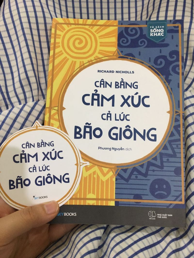 Sách là món quà vô cùng ý nghĩa dành tặng cô giáo