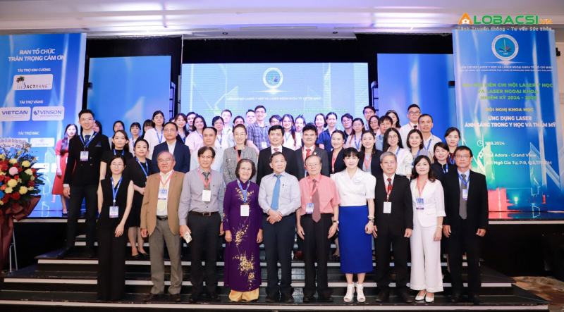 TS. Bác sĩ Da liễu Trần Thịnh tham gia nhiều báo cáo khoa học, hội thảo chuyên ngành trong nước và quốc tế.