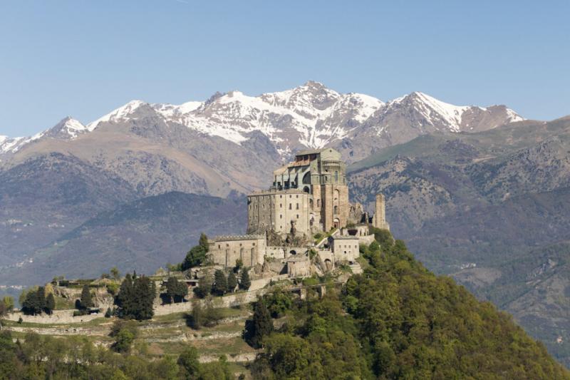 Tu viện Sagra di San Michele - Ý