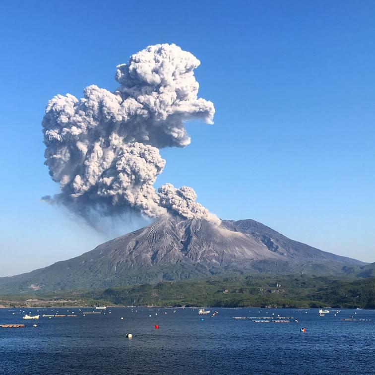 Sakurajima, Japan