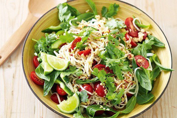 Cách làm salad giấm táo giảm cân tại nhà