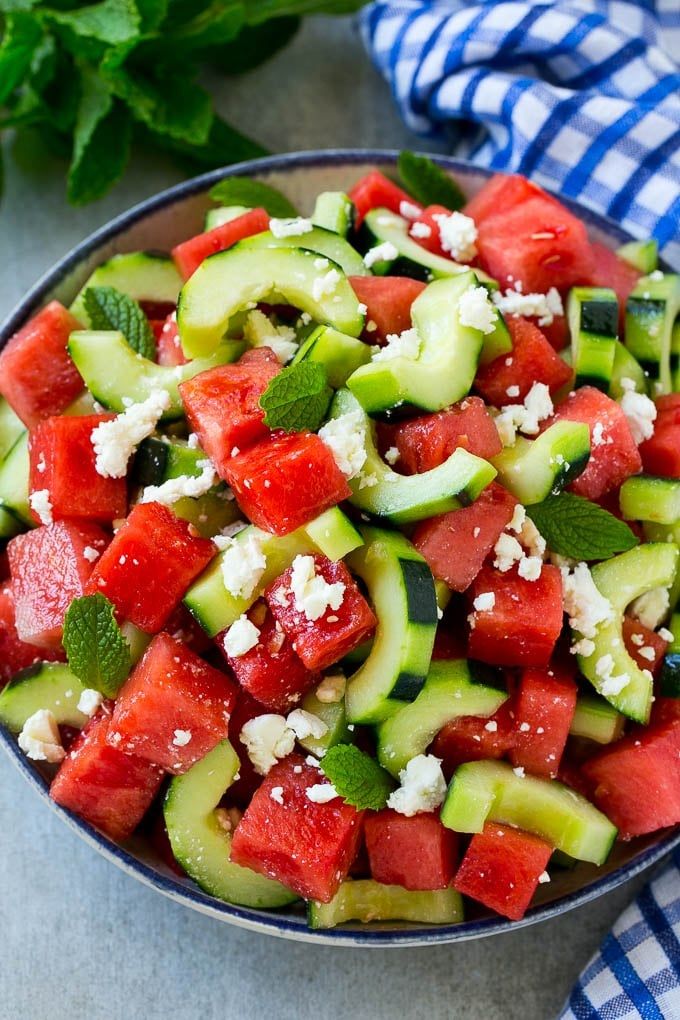 Salad dưa hấu rất dễ làm