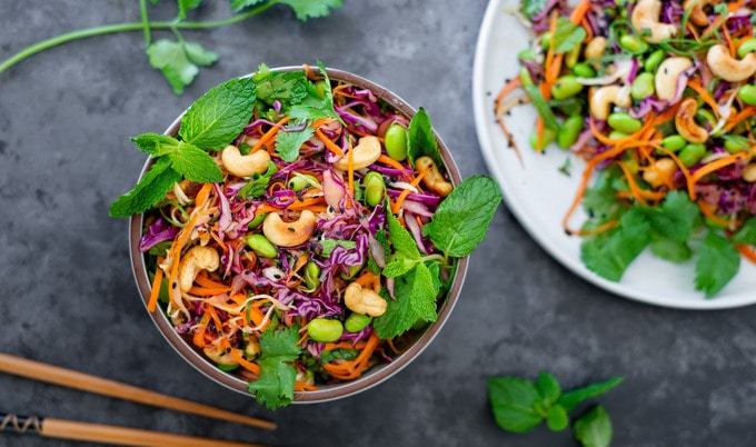 Salad hạt điều