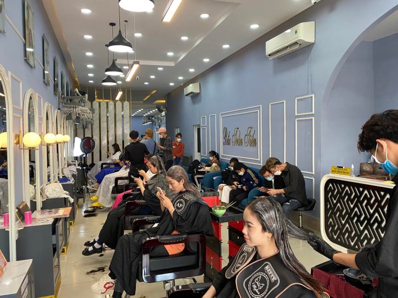 Salon Bắc Trần Tiến