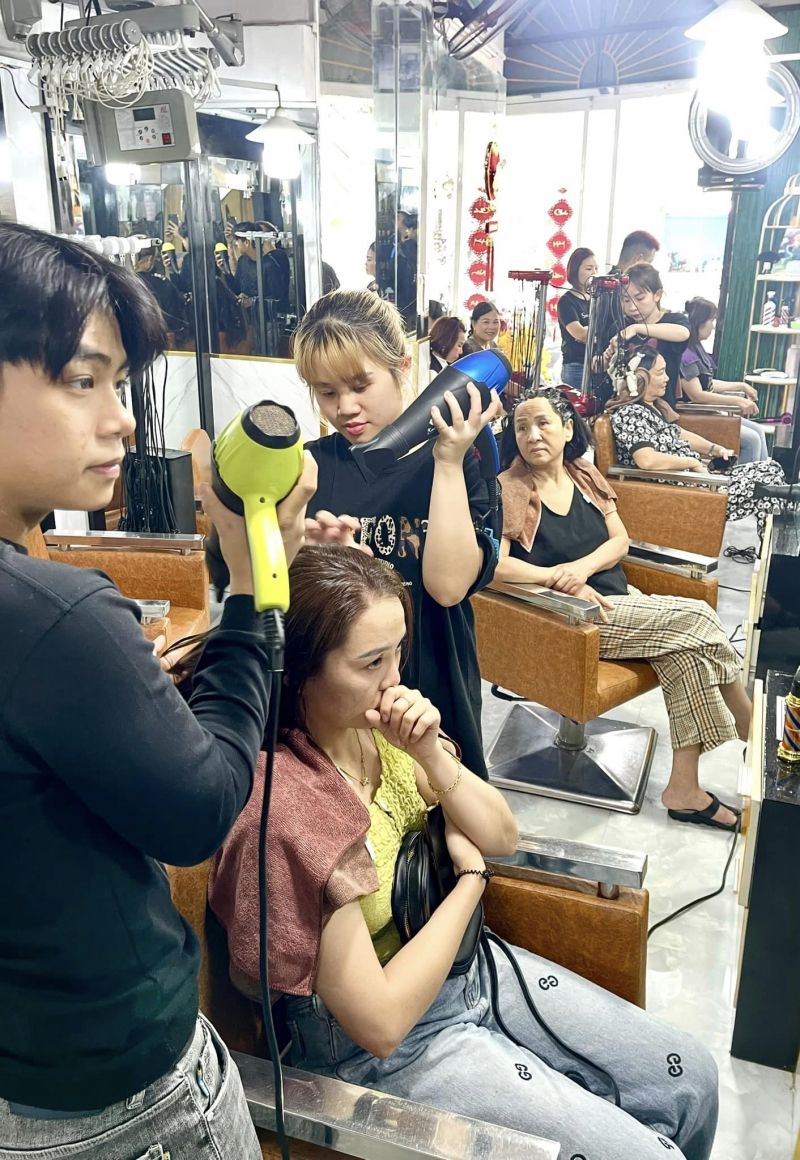 Beauty salon Bin Nguyen