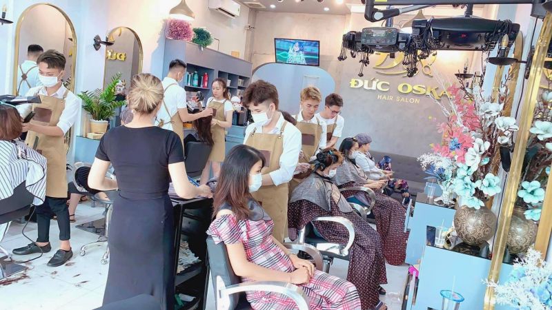 Salon Đức Oska