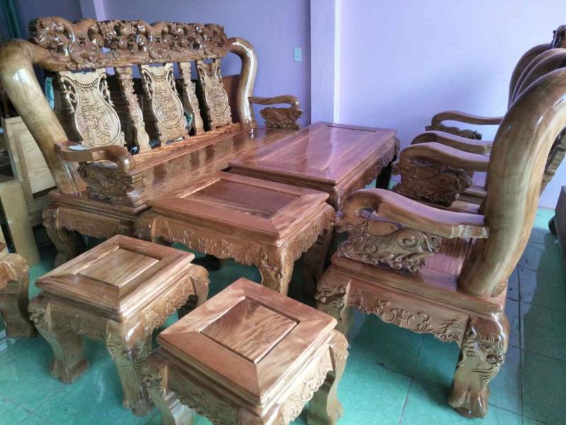 Salon gỗ Long Nhung