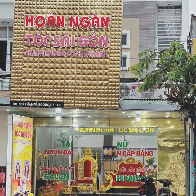 Salon Hoàn Ngân