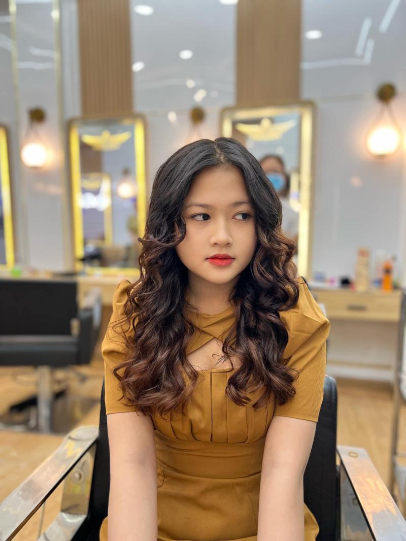 Salon Khôi Trần