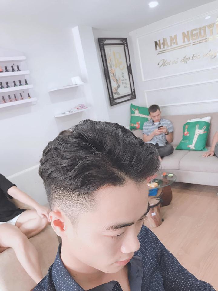 Tại Nam Nguyễn bao gồm đầy đủ tất cả các dịch vụ chăm sóc và tạo kiểu tóc cho nam với mức giá hợp lý