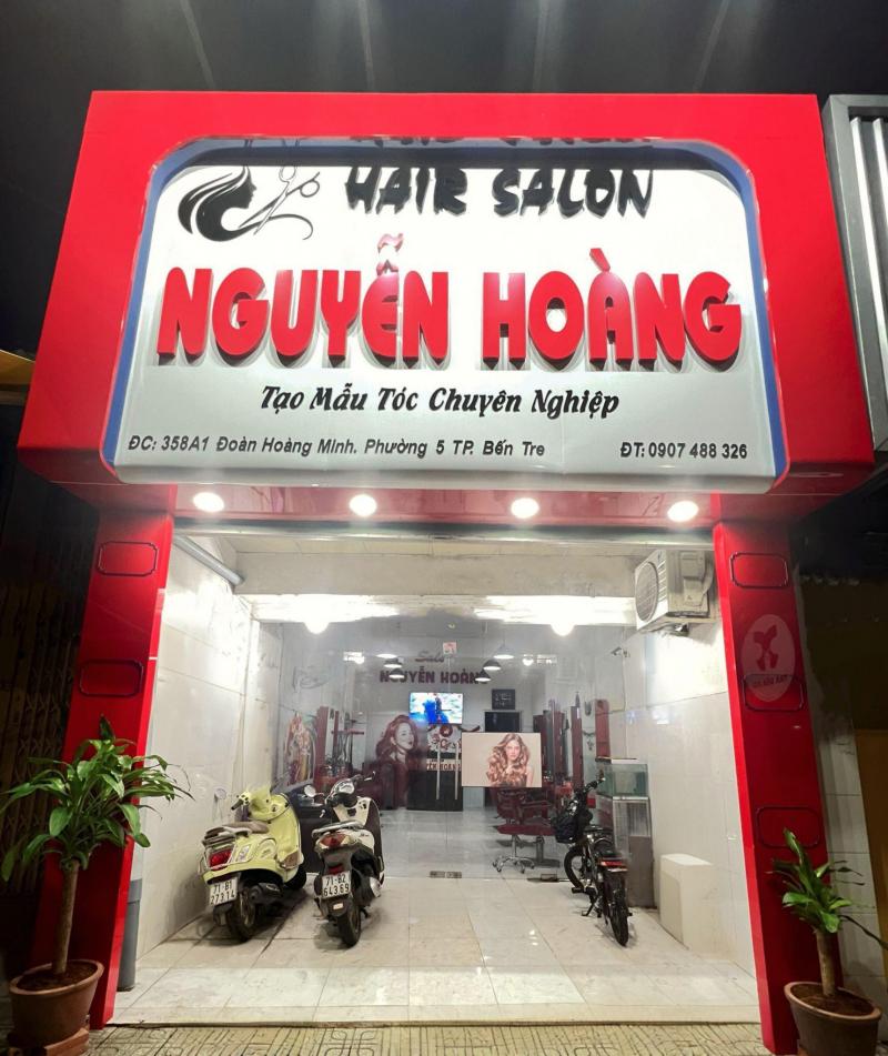 Salon Nguyễn Hoàng vẫn luôn tìm tòi học hỏi, sáng tạo những mẫu tóc mới cũng như cập nhật thêm thật nhiều xu hướng thời trang tóc trên thế giới