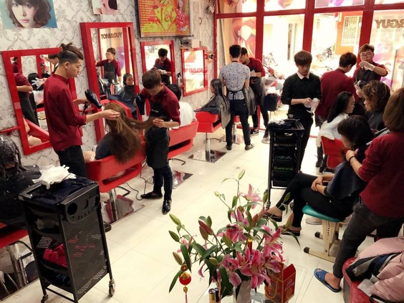 Top 10 Tiệm cắt tóc nam đẹp và chất lượng nhất Đà Lạt  toplistvn