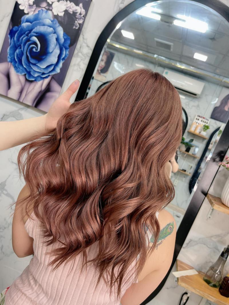 Salon Quốc Tiến