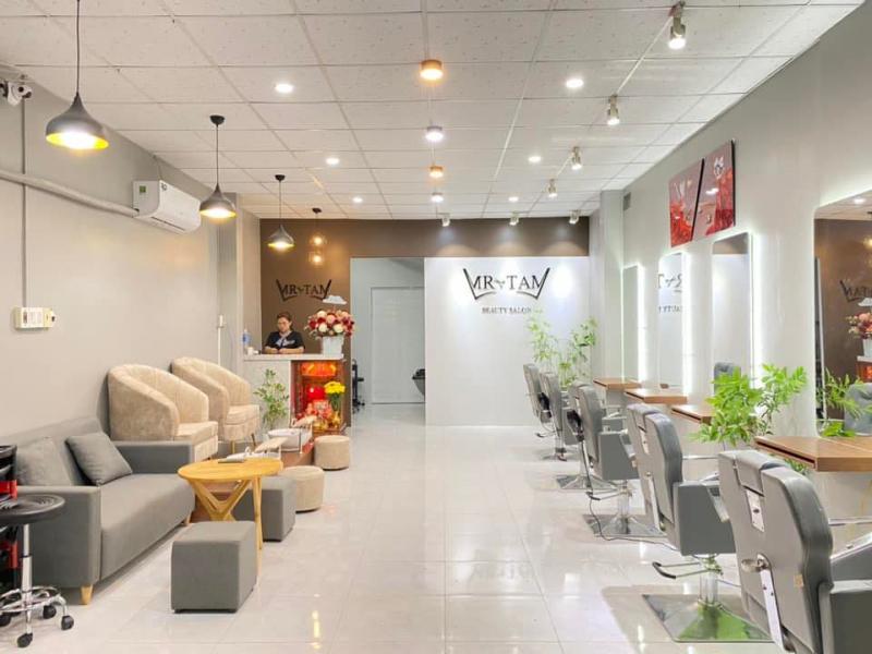 Salon Tâm Trần