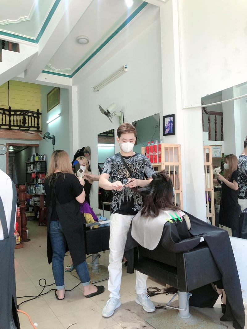 Salon Tóc Trần Phi