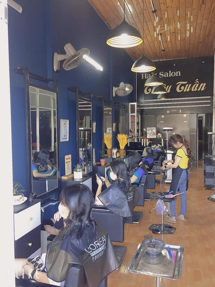 Salon Triệu Tuấn