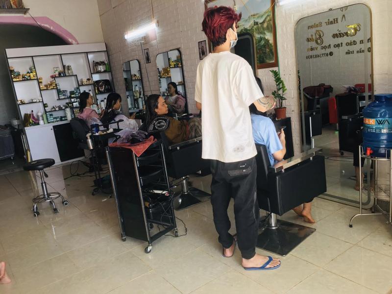 Salon Trần Gia