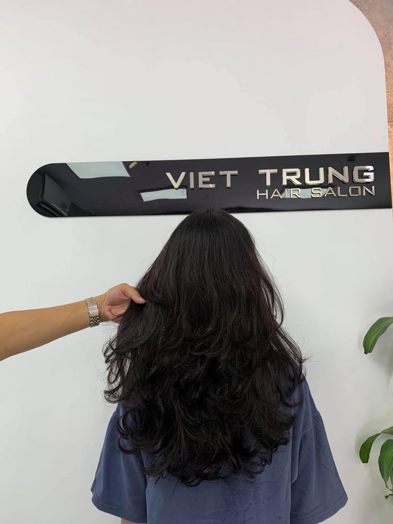 Salon Việt Trung