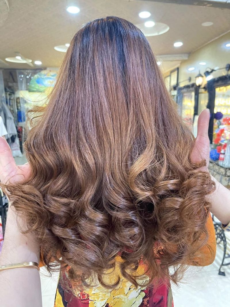 Salon Vũ Ấn Tượng cập nhật liên tục các kiểu tóc hot nhất để tư vấn cho khách hàng của mình