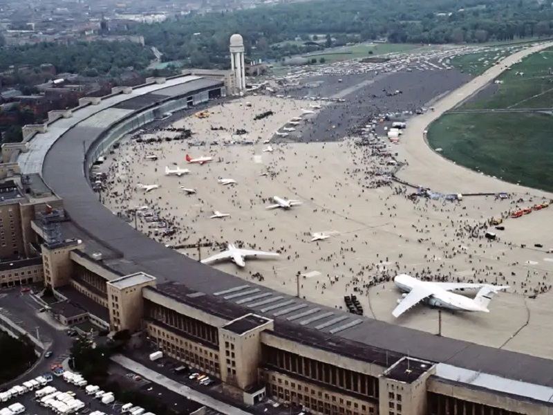 Sân bay  ﻿Tempelhof