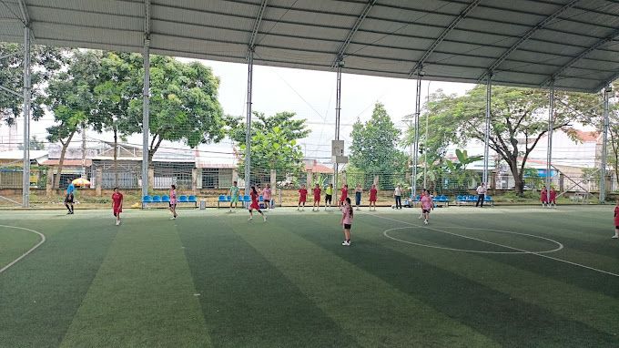 Sân bóng đá Duy Tân