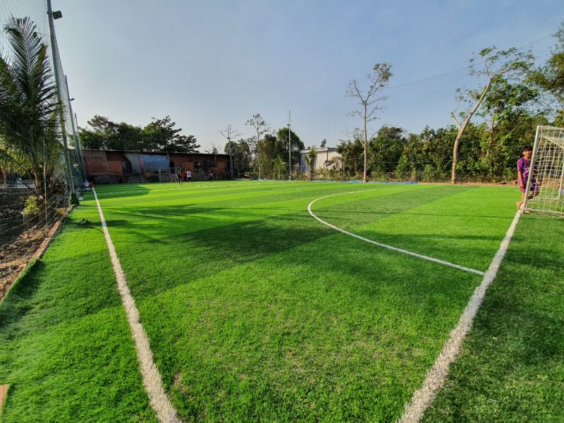 Sân bóng đá Trần Phú (đài phát thanh)