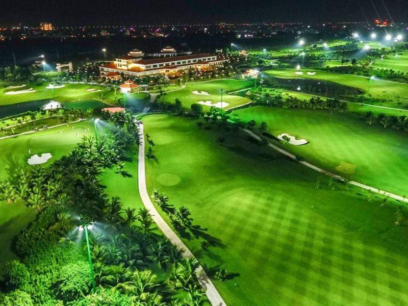 Sân golf Long Biên