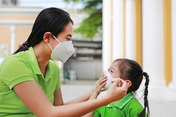 Sẵn sàng chia sẻ với con mọi điều liên quan đến Virus Corona (Ảnh minh họa)