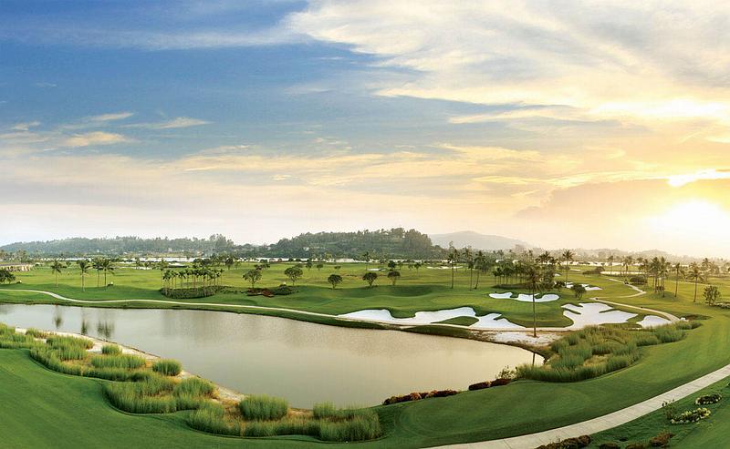 Các làn tập tại BRG Golf Center