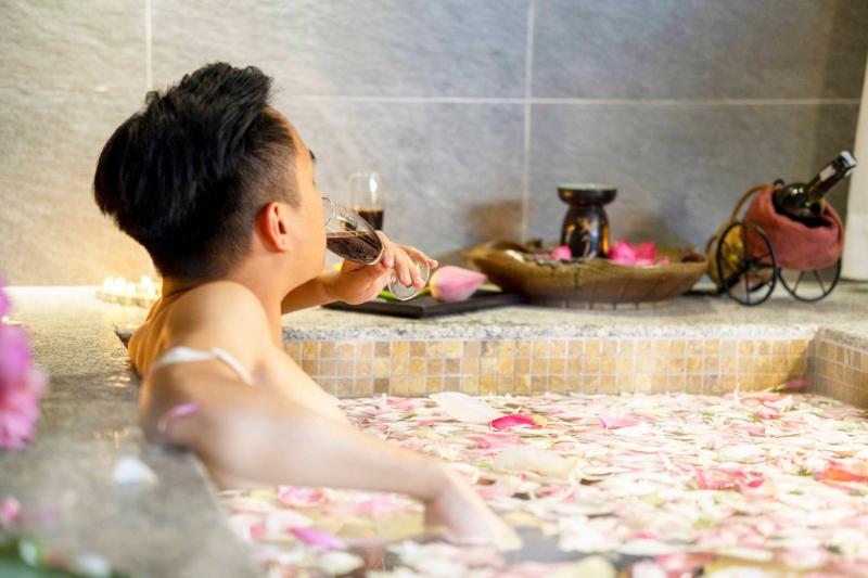 Sen Spa hấp dẫn du khách bởi không gian hoàn toàn yên tĩnh, tách biệt hẳn với thế giới ồn ào náo nhiệt