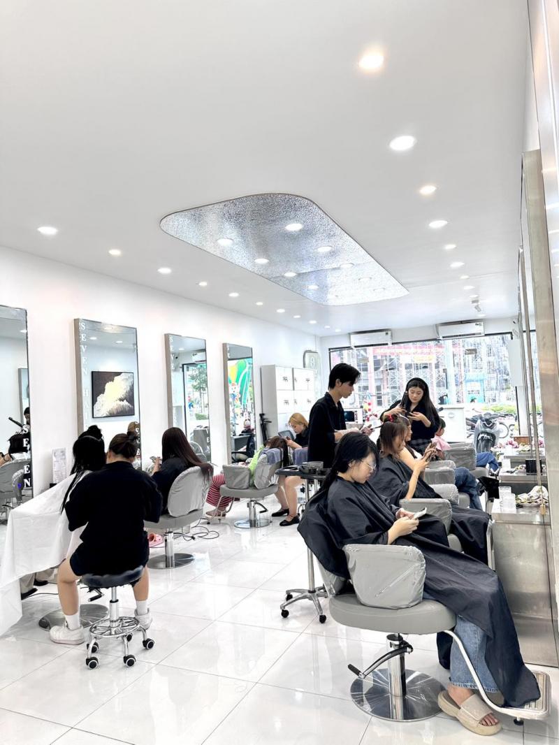 Seven Hair Studio