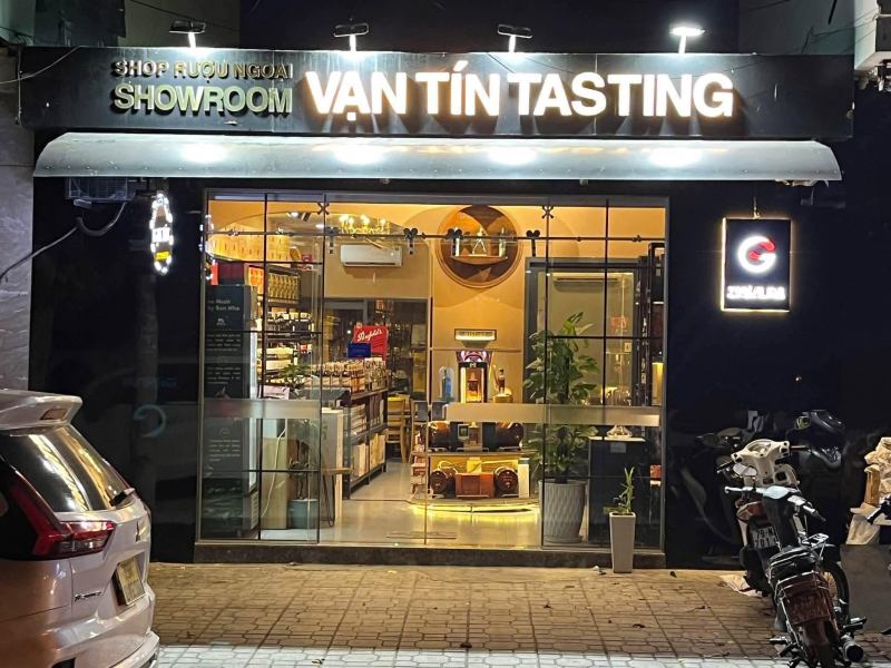 Shop rượu ngoại Vạn Tín