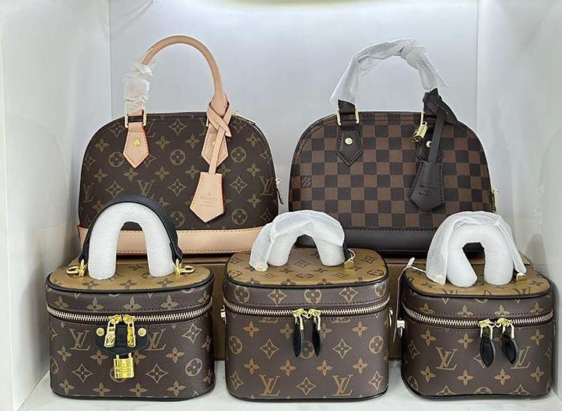 Shop Túi Xách Hoàng Biển