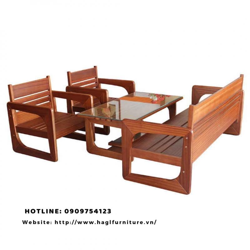 Hoàng Anh Gia Lai nổi tiếng với các sản phẩm nội thất làm từ gỗ.