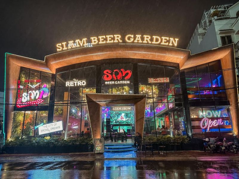 SIAM Beer Garden