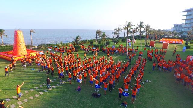 Sinh viên Đại học Luật Hà Nội tham gia hoạt động trải nghiệm