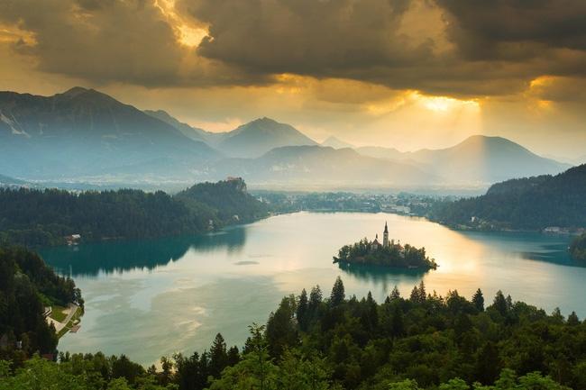 Mặt hồ Bled