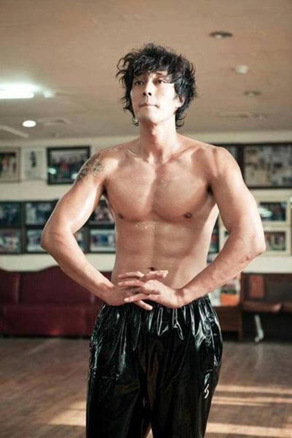 So Ji Sub