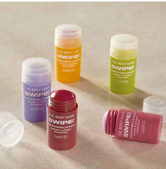 Son dưỡng môi The Body Shop Swipe It Moisturising Passionfruit Lip Balm