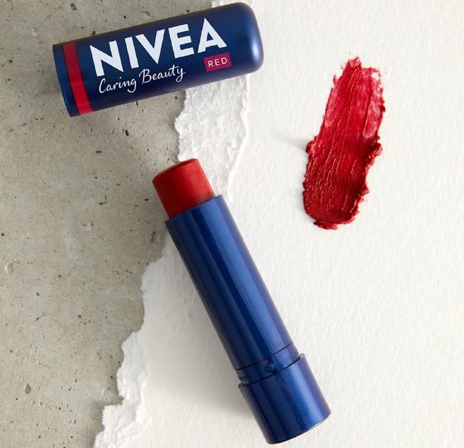 Son Nivea Sassy Red đỏ quyến rũ