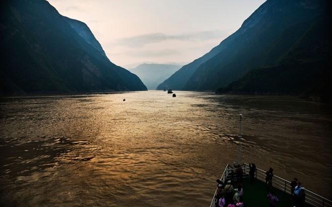 Sông Trường Giang là con sông dài nhất Châu Á