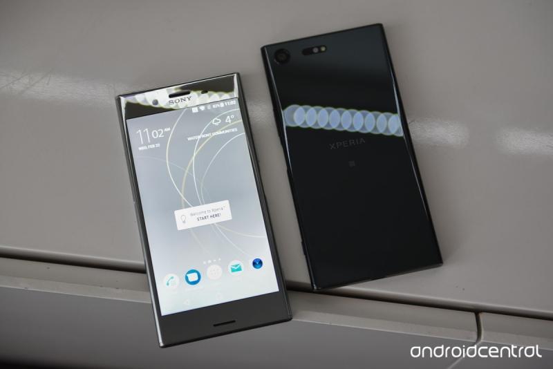 Sony Xperia XZ Premium được cài sẵn hệ điều hành Android 7.0 Nougat