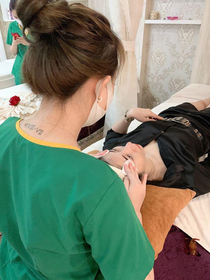 Kansaibo Spa điều trị mụn