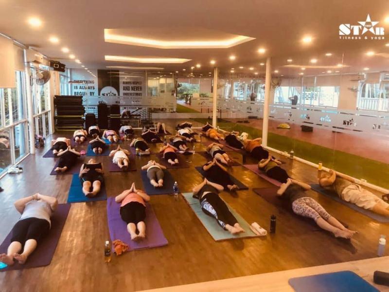 Một buổi luyện tập tại Star Fitness & Yoga Centers Hue