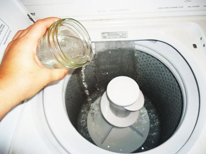 Sử dụng Borax (hàn the) + giấm vệ sinh máy giặt cửa trước