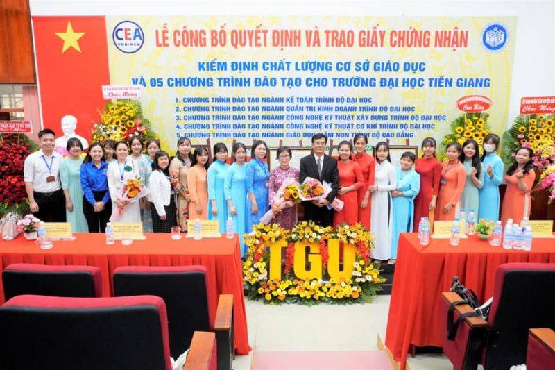 Ngành Đại học Sư phạm Toán là ngành đào tạo nên đội ngũ giáo viên có khả năng đáp ứng được mục tiêu, yêu cầu giáo dục phổ thông trong giai đoạn hiện nay