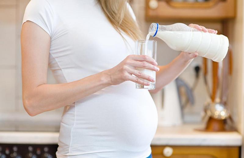 Sữa chưa tiệt trùng không tốt cho mẹ bầu