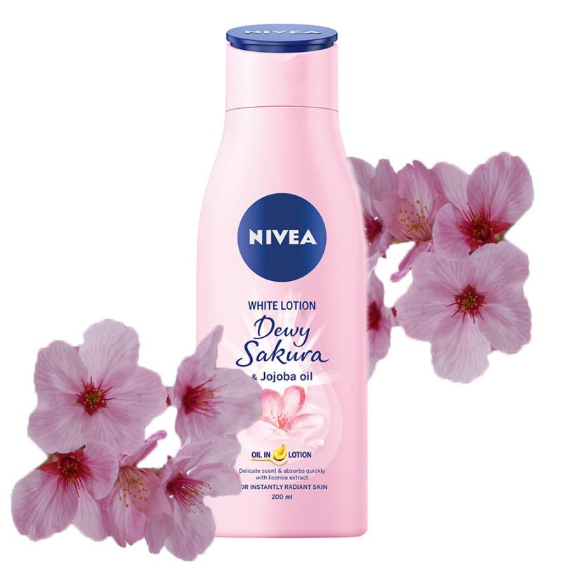 Sữa Dưỡng Thể Dưỡng Trắng Nivea Dewy Sakura