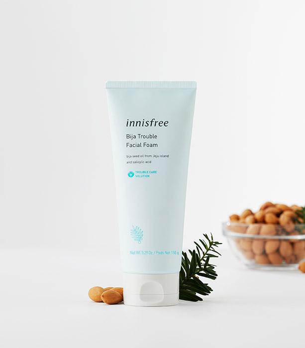 Sữa rửa mặt dành cho da mụn innisfree Bija Trouble Facial Foam